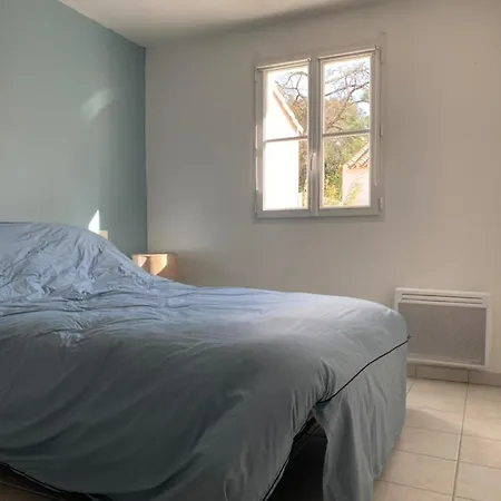 Evasion En Foret, A Proximite - Pavillon Confortable Pour 4 A - Fr-1-336-152