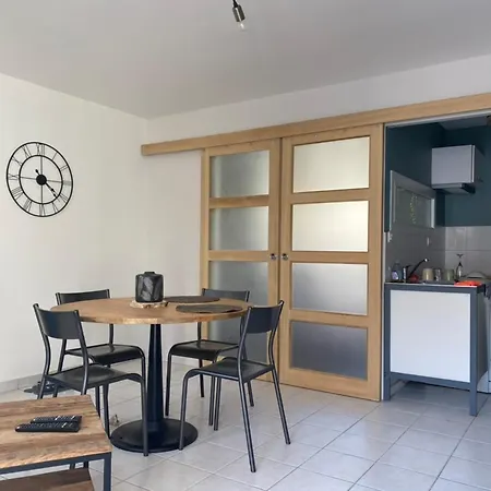 Evasion En Foret, A Proximite - Pavillon Confortable Pour 4 A - Fr-1-336-152 *